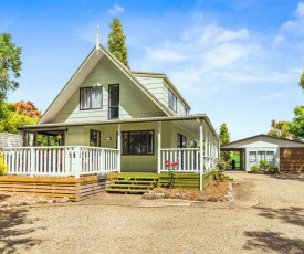 Lake Sanctuary - Lake Rotoiti Holiday Home