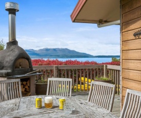 Lakeside Escape - Lake Tarawera Holiday Home