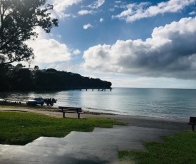 Beach Lodge with Sea View