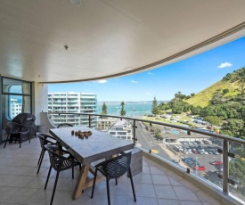 Harbour Mount Ocean Views - Mt Maunganui Holiday Home