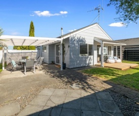 The Coastal Villa - Mt Maunganui Holiday Home