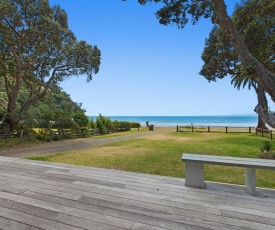 Kohi Point - Ohope Beachfront Holiday Home