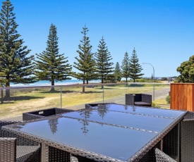 Ohope Beach Retreat - Ohope Holiday Home