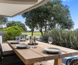 Beachside Luxury Apartment - Papamoa