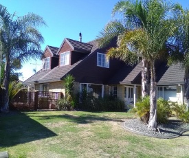 Royal Palms Papamoa Bed & Breakfast