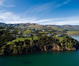 Hector's Tiny House - Akaroa Holiday Home