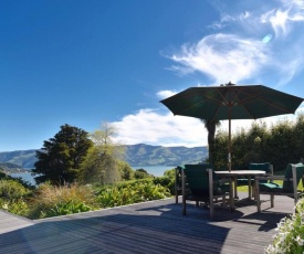 Port Watch - Akaroa Holiday Home