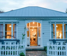 The Villa Akaroa - Akaroa Holiday Home