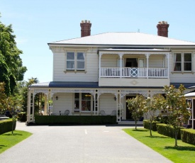 Merivale Manor