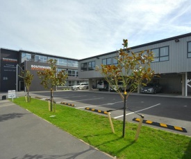 Southwark Hotel & Apartments