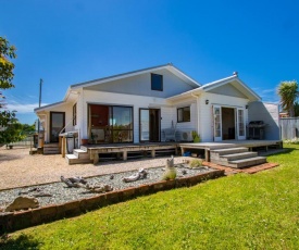 The Old Bakery - Collingwood Holiday Home