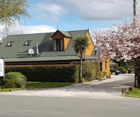 Alpine Garden Motel