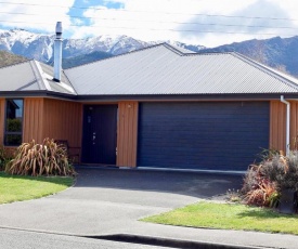 Noble No 6 - Hanmer Springs Holiday Home