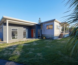 South Bay Getaway - Kaikoura Holiday Home