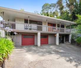 Bach Tokomaru - Hastings Holiday Home