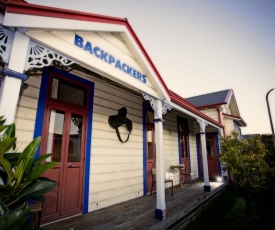 Stables Lodge Backpackers