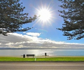 Napier Sea Views - Ahuriri Holiday House