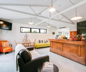 Whare Awa - Taradale Holiday Home