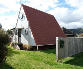 Central Ski Chalet - Ohakune Holiday Home