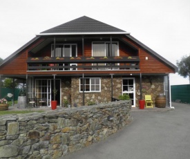 Rarangi Seaview On the Beach B&B