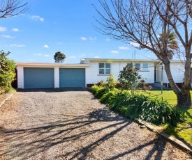 Twin Palms - Blenheim Holiday Home