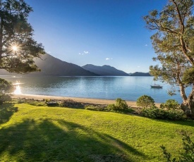 Sounds Magic - Moetapu Bay Bach