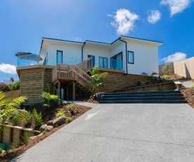 The Mariner's Post - Cable Bay Holiday Home