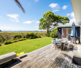 Back Bay Beauty - Mangawhai Holiday Home