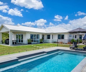 Sun-kissed Serenity - Mangawhai Holiday Home