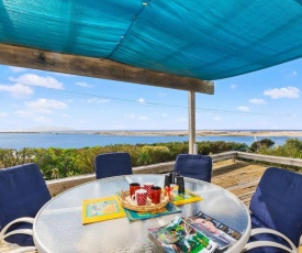 Taste Of Paradise with WiFi!- Mangawhai Heads Holiday Home