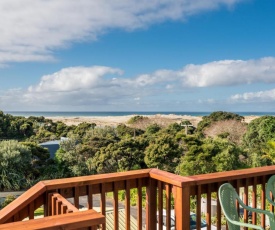 Wine Downtime - Mangawhai Holiday Home