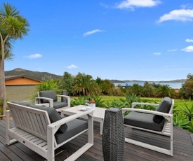 Parua Bay Views - Parua Bay Holiday Home