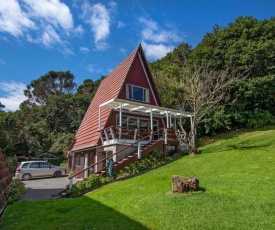 The Tree House Wairoro Park - Russell Holiday Home