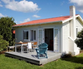 Tara at Tahi - cosy cottage surrounded by nature