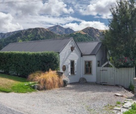 Stags Head Cottage - Arrowtown Holiday Home