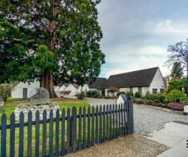 Antique Lodge Motel