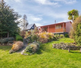 Korimako Ridge - Lake Hawea Holiday Home