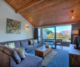 Alpine Haven, Panoramic Lake Views