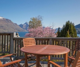 Central Southern Lakes - Queenstown Holiday Home