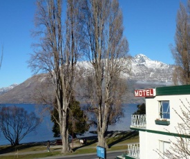 Lakeside Motel