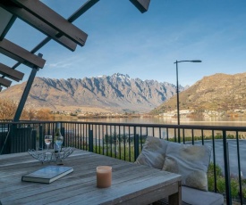 Marina Marvel - Queenstown Holiday Apartment