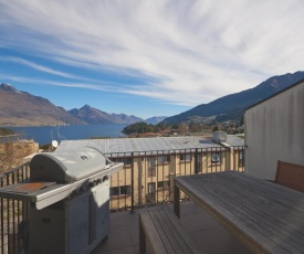 Ridge Escape - Queenstown Apartment