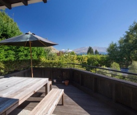 Hunters Lodge - Wanaka Holiday Home