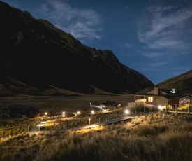 Minaret Station Alpine Lodge