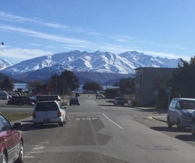 WanaHaka - Lake Wanaka & Town at your door