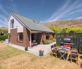 Wanaka Tranquility - Wanaka Holiday Home