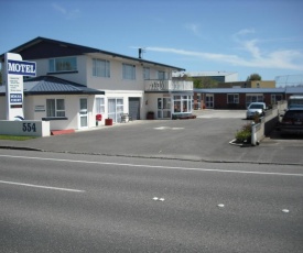 554 Moana Court Motel