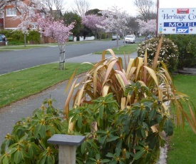 Heritage Court Motel