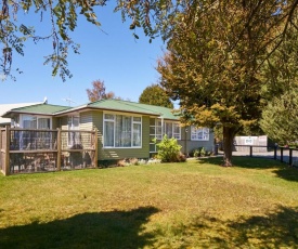 Accommodation Fiordland -The Three Bedroom House at 226A Milford Road