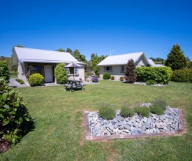 Blue Thistle Cottages